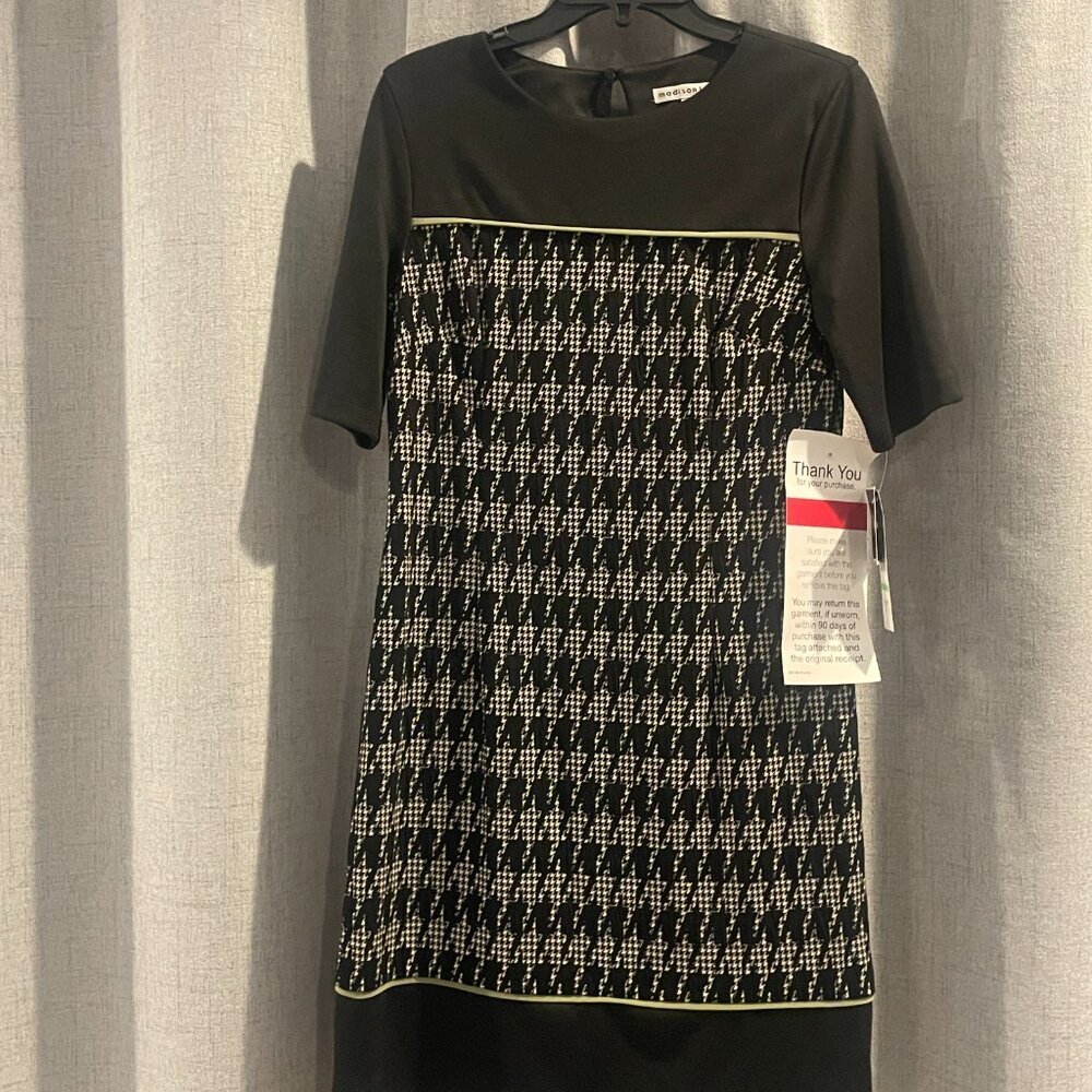 NWT Madison Leigh Knee Dress Black Size 8